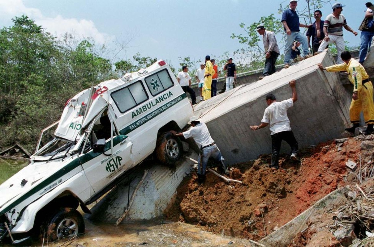 Giao tranh giua FARC va quan chinh phu Colombia qua anh-Hinh-14